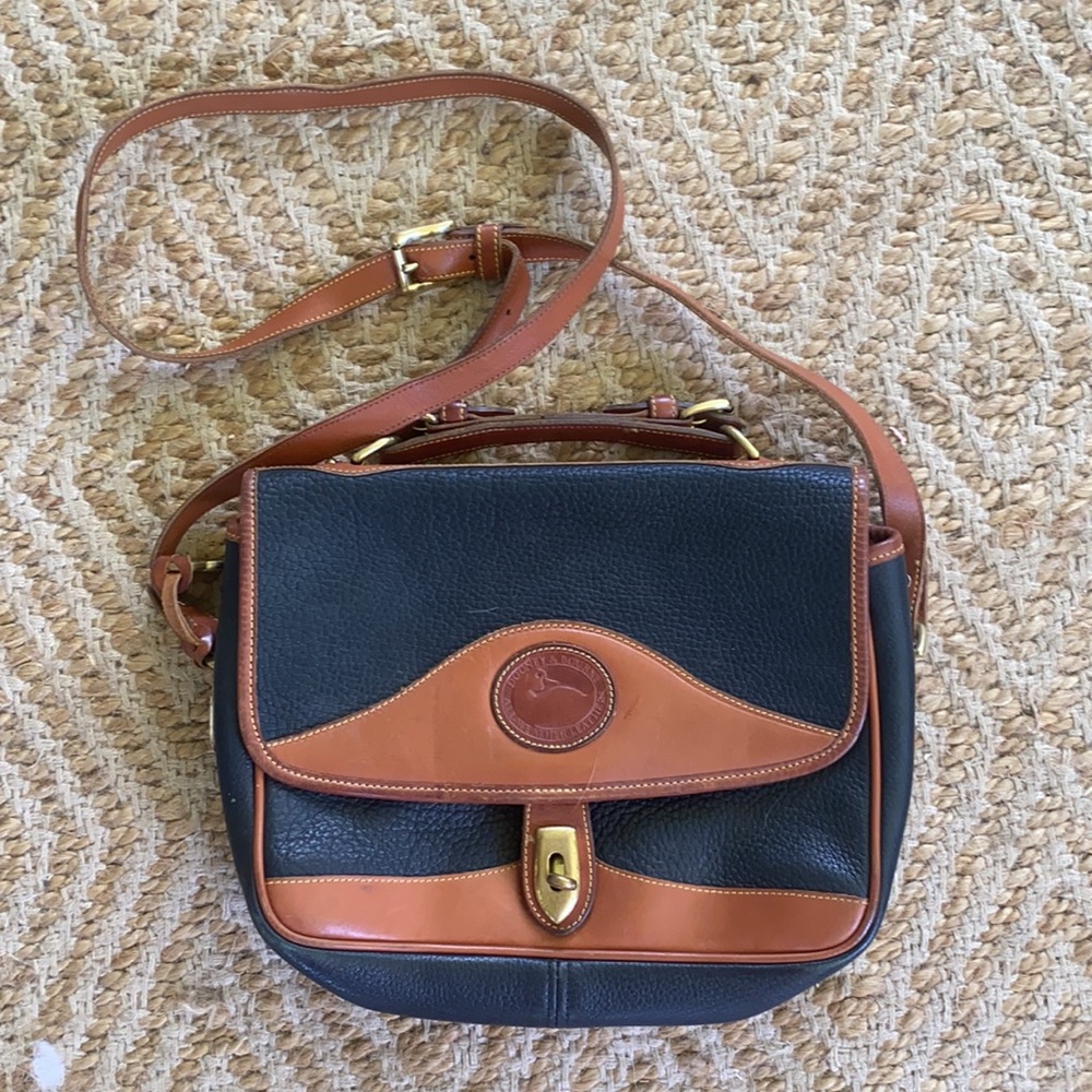 ✨ Vintage Dooney & Bourke satchel bag ✨